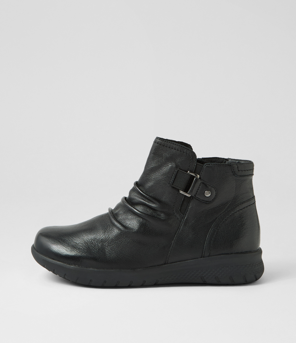 Solvei Xf Black Leather Chelsea Boots by Ziera